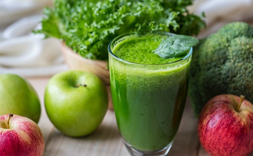 Zöldséges-gyümölcsös turmix tele rosttal